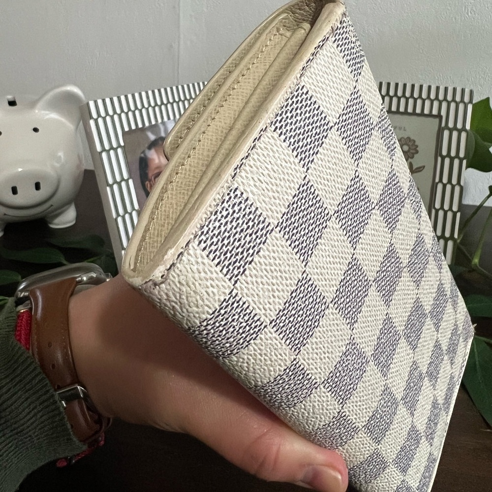 Louis Vuitton Damier Azur Sara Long Wallet - Picture 5 of 17